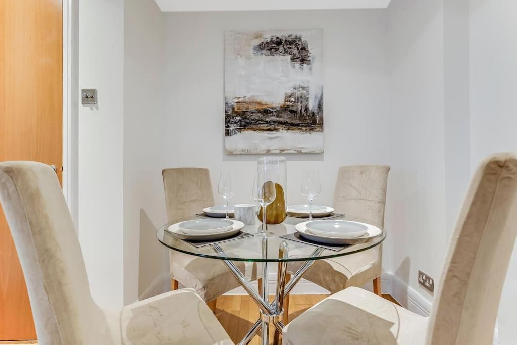 Spacious 1 Bedroom Apt Near Marble Arch Лондон Екстер'єр фото